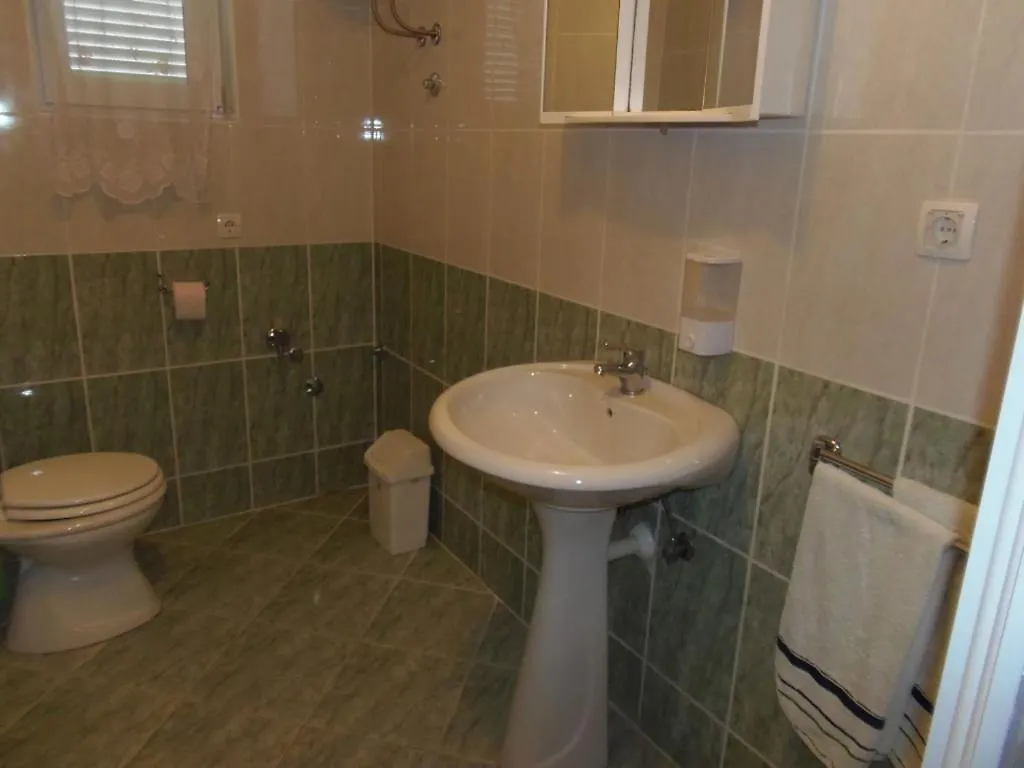 Apartment In Dramalj With Sea View, Balcony, Air Conditioning, Wifi 4623-2 0*,